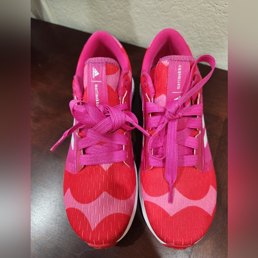 Adidas x Marimekko Edge Lux 4